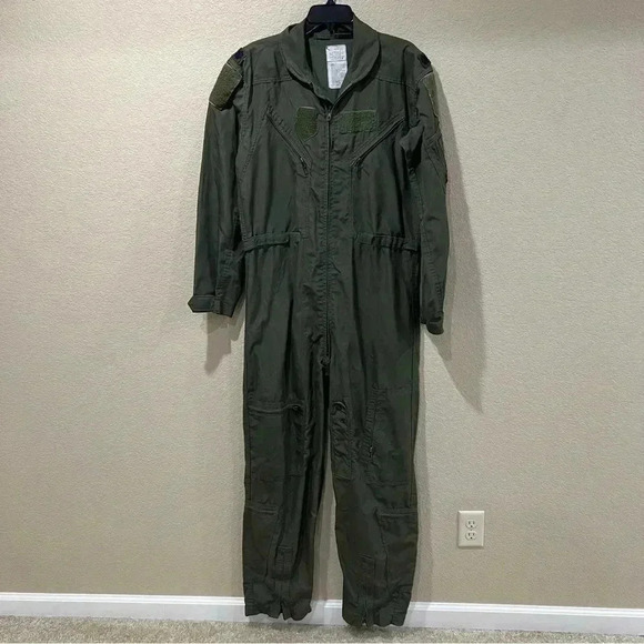Military Coveralls Flyers CWU-27/P Type 1 Class 1 Sage Green Size 42 L Carter In - Picture 1 of 16